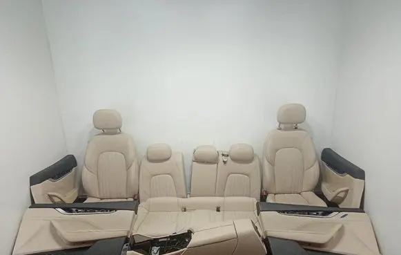 Seat set