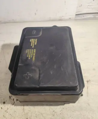 Saab 9-5 Battery box tray cover/lid 5242052