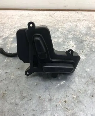 Mercedes-Benz E W211 Seat control switch 2118211258