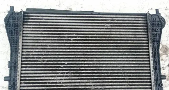 Volkswagen PASSAT B6 Intercooler radiator 3c0121345