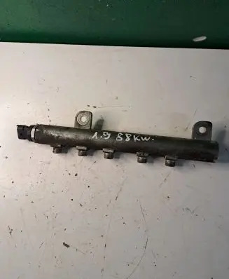 Opel Astra H Fuel main line pipe 55209572 0445214095 45214095
