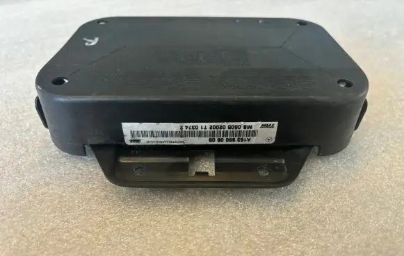 Mercedes-Benz ML W163 Front door airbag A1638600605 9090098 1638600605
