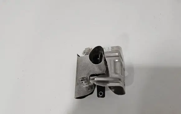 Volkswagen Tiguan Other engine bay part 05E131552L 05E131552