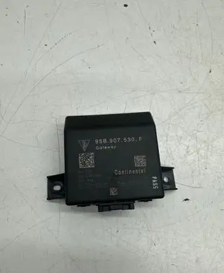 Porsche Macan (95B) Gateway control module 95B907530F 40451104 C73781306