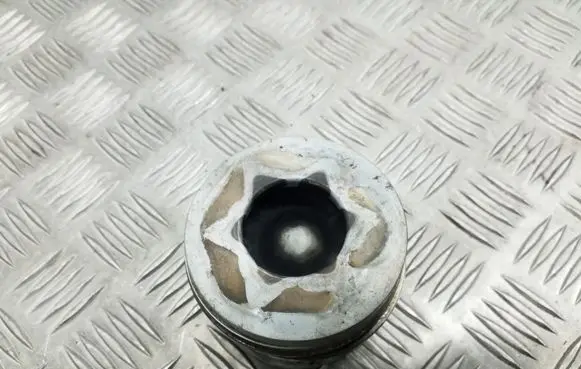 Audi A4 S4 B6 8E 8H Piston 7901J