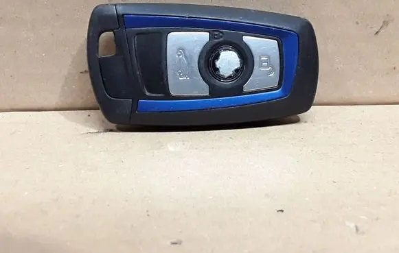 BMW 3 F30 F35 F31 Ignition key/card 805387003