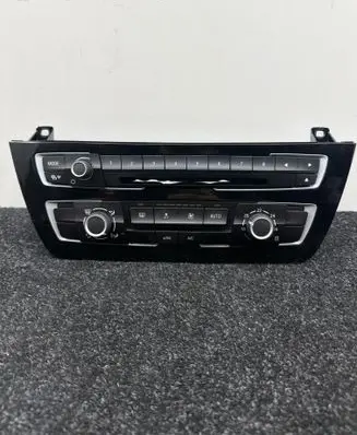 BMW 1 F20 F21 Climate control unit 9384046 E1065658L