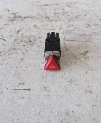 Volkswagen PASSAT B6 Hazard light switch