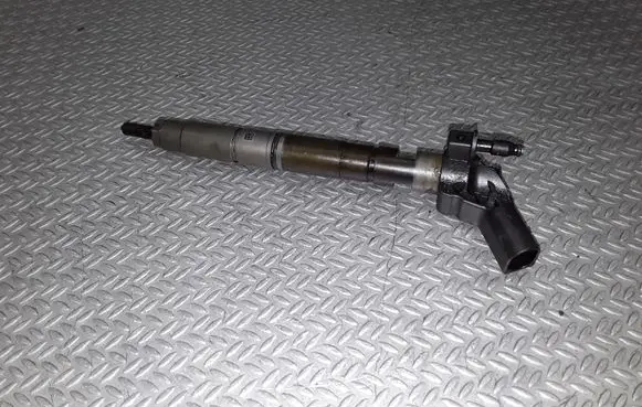 Fuel injector