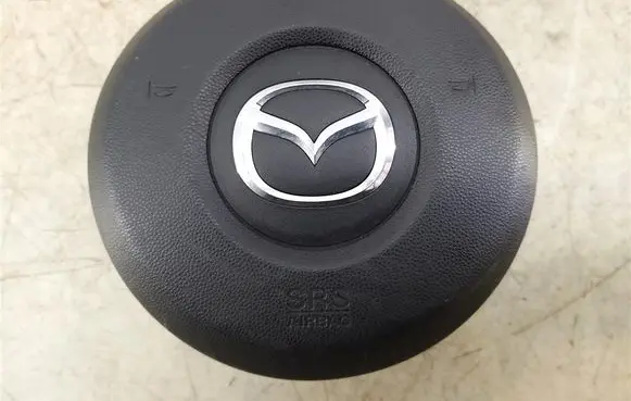 Mazda 2 Steering wheel airbag