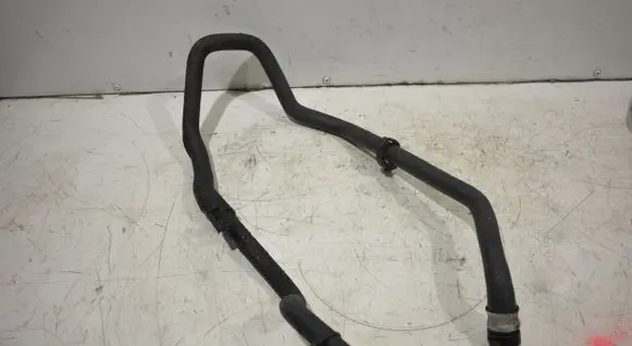 Peugeot 3008 I Engine coolant pipe/hose