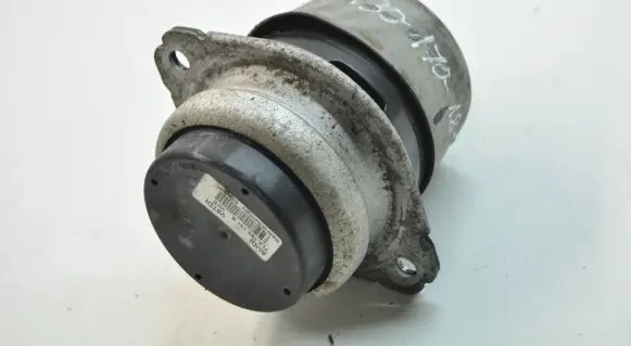 Audi Q7 4L Engine mount bracket 7L8199131B