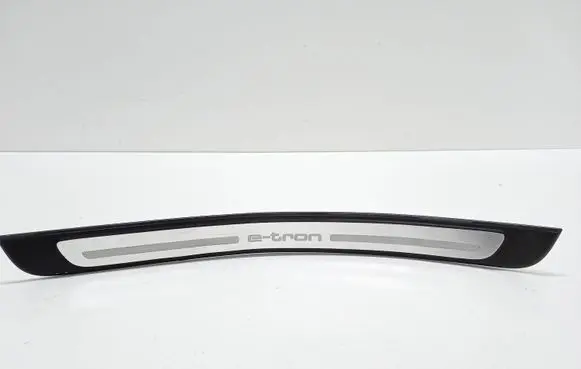 Audi A3 S3 8V Front sill trim cover 8V4853491D 8V4853491B 8V4853492H