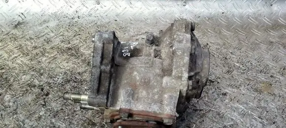 Toyota RAV 4 (XA30) Gearbox transfer box case W82 1Y076