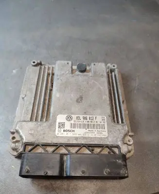 Peugeot 308 Engine control unit/module 03L906012F