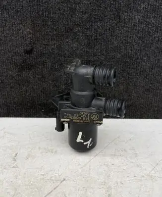BMW 5 E60 E61 Coolant heater control valve 6411692022602 1147412174