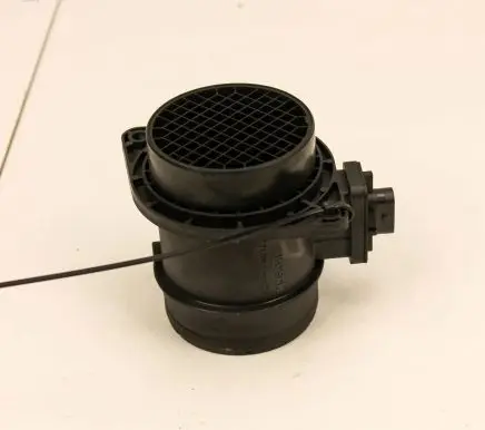 Audi A3 S3 8P Mass air flow meter 0281006132
