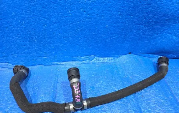 Mercedes-Benz V Class W447 Engine coolant pipe/hose A4475018400