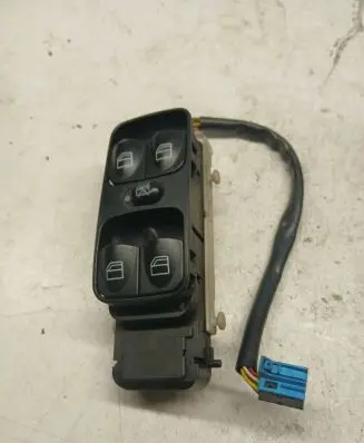 Mercedes-Benz C W202 Electric window control switch A2038200110