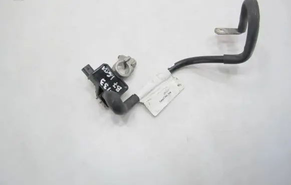 Volkswagen PASSAT B7 Positive cable (battery) 1K0915181H 519416C41