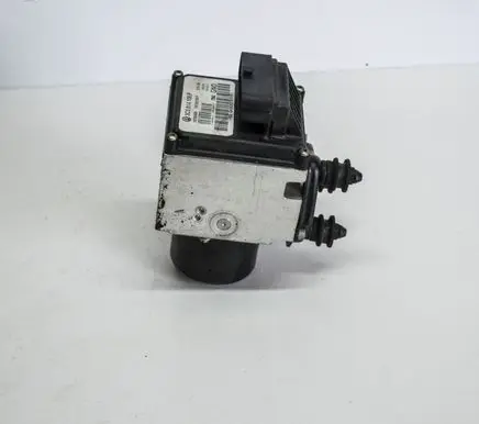 Volkswagen PASSAT B6 ABS Pump 3C0614109P