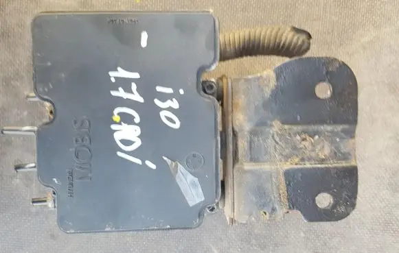Hyundai Lantra II ABS Pump A6589-30500