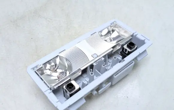 Opel Grandland X Front seat light 316627975 1673520