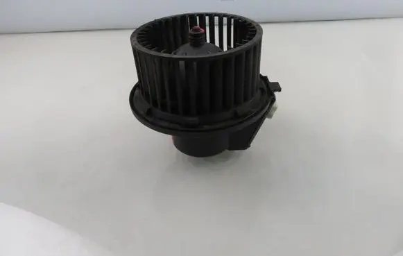 Volkswagen Golf II Heater fan/blower 3137020003 191819021