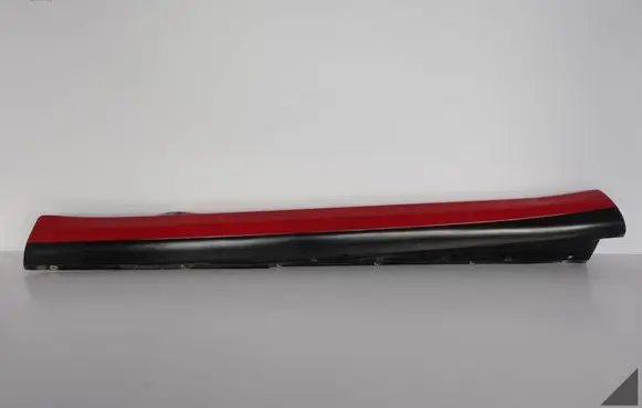 Ferrari 550 Sill 64716600