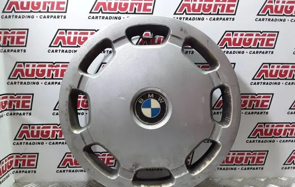 BMW 3 E36 R14 wheel hub/cap/trim 36131180667
