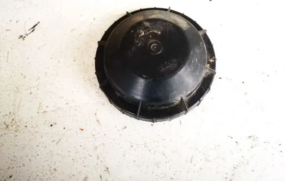 Saab 9-5 Headlight/headlamp dust cover 60975810