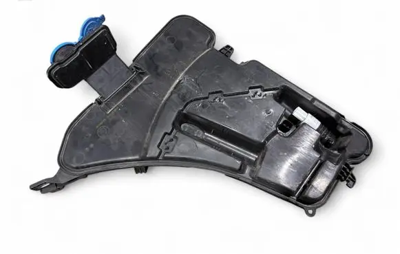 Windshield washer fluid reservoir/tank