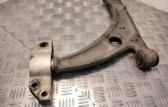 Volkswagen PASSAT B6 Front lower control arm/wishbone 3C0407153B