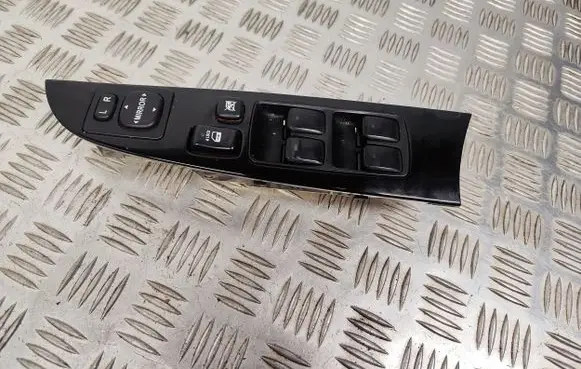 Lexus IS 220D-250-350 Electric window control switch 8404053080