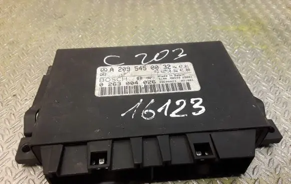 Mercedes-Benz C W203 Parking PDC control unit/module 2095450032 A2095450032