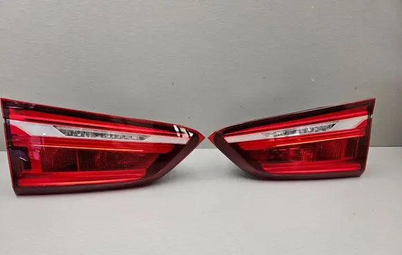 BMW X1 F48 F49 Tailgate rear/tail lights 7350697 7350698 63217350697