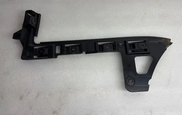 Volkswagen PASSAT B6 Rear bumper mounting bracket 3C9807393