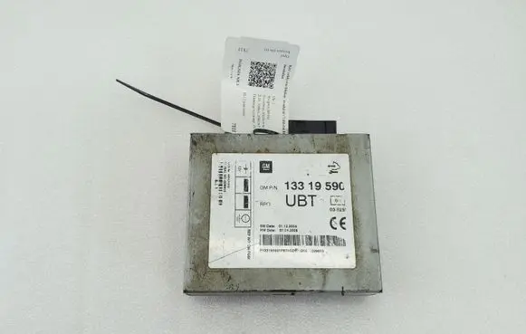 Opel Insignia A Antenna control unit 13319590