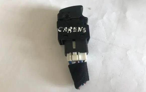 KIA Carens I Electric window control switch