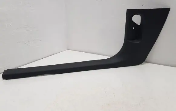 Foot area side trim