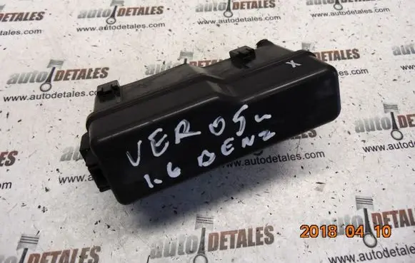 Toyota Corolla Verso E121 Fuse box set