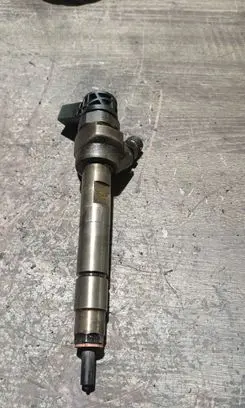BMW 5 F10 F11 Fuel injector 781070202