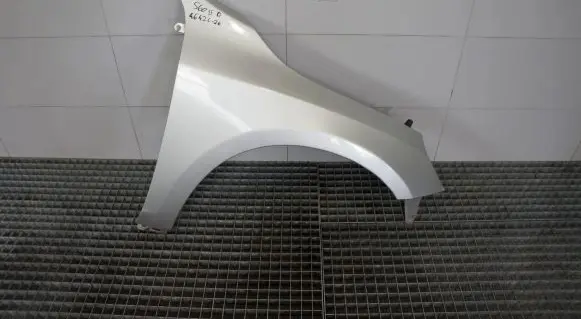 Volvo S60 Fender