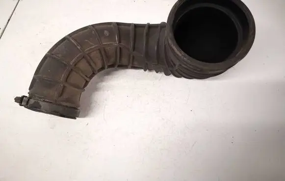 Volvo V70 Air intake hose/pipe 08634148