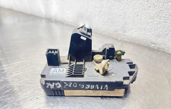 Opel Vivaro Rear door lock 90503996