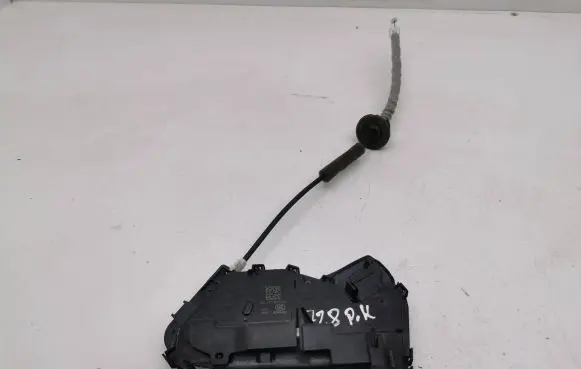 Audi A1 Front door lock 5TC837015 45830180