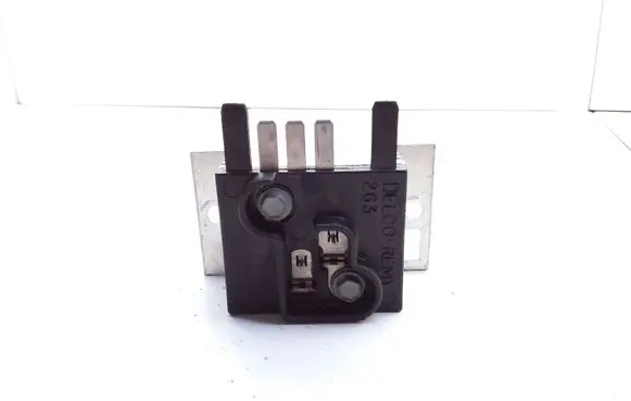 Pontiac Trans Sport Coolant fan relay 29386655