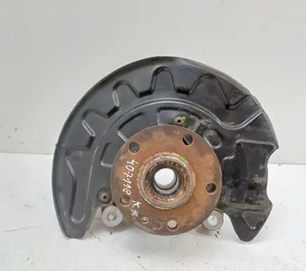 Volkswagen Tiguan Front wheel hub 5Q0407257C 5Q0615311G 5QF400053S