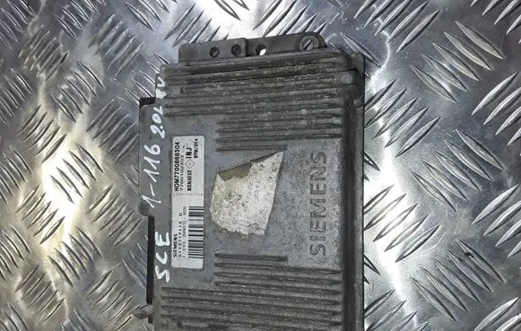 Renault Scenic I Engine control unit/module S113717113D HOM7700868304 7700102303