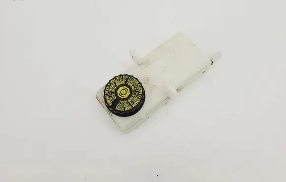 Citroen C4 II Brake fluid reservoir 9680931580